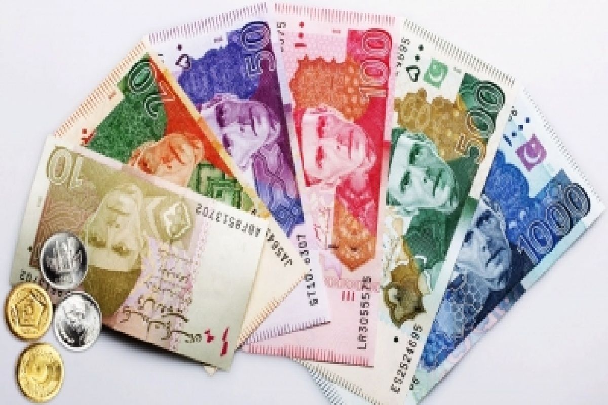 Pakistani rupee significantly declines against US dollar, OrissaPOST