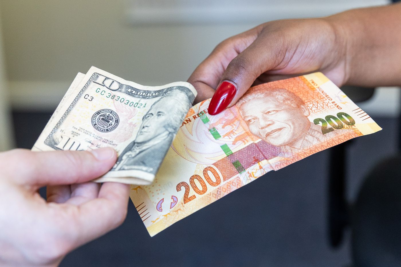 Quick explainer: What causes changes in the rand exchange rate? | GroundUp